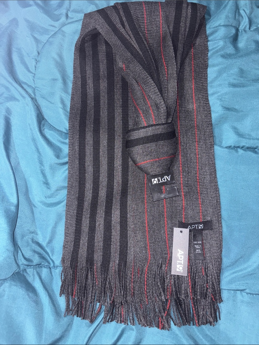 Apt. 9 Men's Gray & Black Striped Scarf with Red Pinstripes